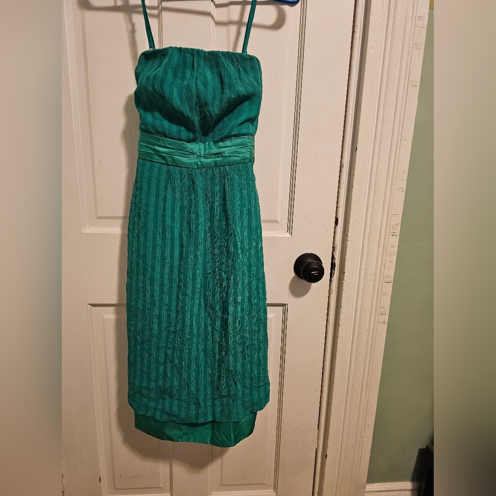 Elegant Emerald Green Silk Strapless Dress With Sash